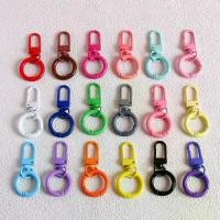 ราคา สร้างสรรค์และสร้างสรรค์ สีลูกอมสี ตัวล็อคสปริงสำหรับพวงกุญแจ วงแหวนแยก การทำเครื่องประดับ ตะขอตะขอกุ้งก้ามกราม แหวนเชื่อมต่อ เครื่องประดับสำหรับตกแต่ง ตัวหนีบห่วงคล้องพวงกุญแจ ของขวัญสำหรับเด็ก (17342