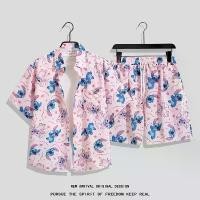 ราคา เสื้อเชิ้ตลายดอกแขนสั้นสไตล์ฮ่องกงสำหรับผู้ชาย ชุดฮาวาย ชุดไทย ชุดชายหาดสำหรับคู่รักที่ไปเที่ยวทะเลซานย่า (1734696506849396193)