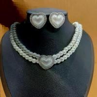 ราคา ส่งจากไทยสร้อยมุกหัวใจ ต่างหูหัวใจล้อมเพชร เกรดพิธีการสวยงาม เครื่องประดับมุกออกงาน ชุดไทย ชุดออกงาน(หัวใจมุกเพชรเส้นคู่) (1731811456986679190)