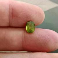 ราคา พลอย green sapphire (เผาBE) 1.8 กะรัต (1734383446410036648)