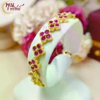 ราคา ส่งฟรี สร้อยข้อมือทับทิมดอกไม้ เครื่องประดับไทย พูนทรัพย์ มีใบรับประกัน หรู สง่า ชุดมงคล HD128H200 (1729674616308534226)