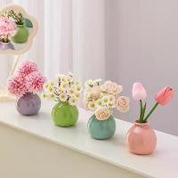 ราคา Small ceramic vase with a chic cream style from Instagram.entryway, or living room, giving a luxurious feel. Perfect for dried flo ช่อ ดอกไม้ สีชมพู ดอกชวนชม เรียก ทรัพย์ ดอก (1733124491124180259)