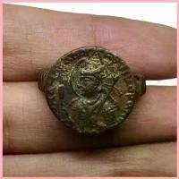 ราคา แหวนแกะสลักโรมัน กรีกโบราณ แหวนโบราณ ขนาด 52 ทรงกลม Rare Roman Greek Bronze Intaglio Engraved Round Ring Size or 6US (1734425182323377981)