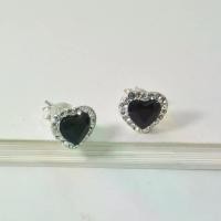 ราคา ของขวัญวันหยุด Silver thai Silver White Crystal Onyx Heart Halo Stud Earrings, ต่างหูคริสตัลเงินแท้สีขาวคริสตัลนิลสีดำเงินแท้925 ต่างหูแฟชั่น ใส่แล้วไม่แพ้ เงินแท้ไม่ชุบ พร้อมส่ง พิถีพิถันมาก (1735288