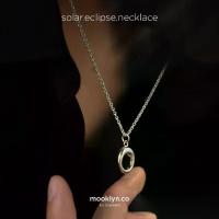 ราคา mooklyn.co SOLAR ECLIPSE NECKLACE silver925rhodium plated(เงินแท้ชุบโรเดียม) สร้อยคอเงินแท้ จี้สุริยุปราคา (1735278116738664238)