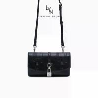ราคา LYN - Britannia Inf Woc Wallet On Chain กระเป๋าสตางค์มีโซ่คล้อง Britannia Inf Woc (L26CWWC006) (1734371893092058363)
