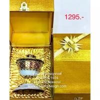 ราคา ถูกและดีชุดของขวัญ ถ้วยชาจีน แก้วน้ำ เบญจรงค์ ของขวัญ ของฝากไทย ถวายพระ งานแต่ง รับไหว้ เกษียณ เซรามิก กล่องผ้าไหม สวย (1734928462816576799)