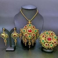 ราคา ต่างหูห้อยVintage Jewelry เครื่องประดับผู้หญิงชุดไทย สีทองพลอยแดงสวยๆ สร้อย ต่างหู หัวเข็มขัด (1734531257636390333)