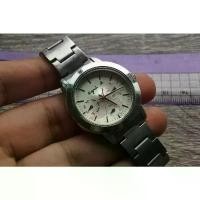 ราคา นาฬิกา Vintage มือสองญี่ปุ่น ALBA V33J 0ALA ระบบ QUARTZ UNISEX ทรงกลม กรอบเงิน เดินทุกเข็ม หน้าปัด 35mm สินค้าแนะนำ (1735182085720737361)
