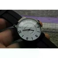 ราคา นาฬิกา Vintage มือสองญี่ปุ่น MIYKON ใหม่ไม่เคยใช้ ระบบ QUARTZ ผู้ชาย ทรงกลม กรอบเงิน หน้าขาว หน้าปัด 43mm ฝ่ายขาย (1735185384078411077)