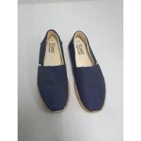 ราคา รองเท้า TOMS มือสอง ของแท้ คําแนะนําผลิตภัณฑ์ใหม่ของเดือนนี้ (1735163445684307537)