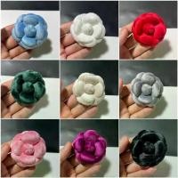 ราคา 6.1cm diameter velvet camellia flower accessory, corsage flower head clip, versatile hair accessory (1734761395564741947)
