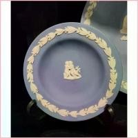 ราคา Vintage Wedgwood Blue and White Jasperware Round Trinket Dish Plate ขนาด 4.5" มือสอง แถมขาตั้งจาน ฝ่ายขาย (1735266853201544506)