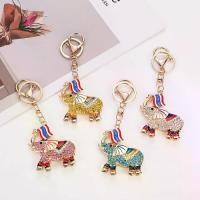 ราคา ช้างถือธงเพื่อฉลองพวงกุญแจช้างทหารไทย สินค้าปลีกยอดนิยม จี้สร้างสรรค์ประดับเพชร ของขวัญสีสันสดใส ring ged spoon เตารีด ใหญ่ สร้อย แถม จี้ พระ สร้อยคอ ไม้ไผ่ พวงกุญแจ อัดเสียง พวก (1734909568182027547)