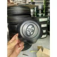 ราคา ฝาครอบล้อสำหรับToyota Hilux Revo ปี 2015 ขึ้นไป ล้อกะทะเหล็ก ขอบ 16 ,17,18 กระทะ 6 รู น็อต แท้ศูนย์ 1 ชิ้น สีดำ (1734842788886840933)