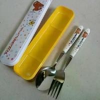 ราคา แนะนำ แนะนำ flatware set ชุดเซ็ต ช้อน ส้อม สแตนเลส 304 แบบพกพา สำหรับ เด็กโต ผู้ใหญ่ พร้อมกล่อง ลาย รีลัคคุมะ rilakkumaTikTok (1735084889076106409)