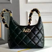 ราคา ชา-NEL กระเป๋าสะพายไหล่สีดำอะไหล่ทอง (1735325322921608558)