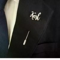 ราคา Name4gift ไทด์พินชื่อ พินติดเสื้อสูท เข็มกลัดสลักชื่อ pin suit lapel pin เข็มพิน เข็มติดเสื้อผู้ชาย คําแนะนําการขายที่ร้อนแรงในเดือนนี้ (1735106065646781474)