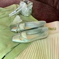 ราคา French Style Soft Leather Silver Mary Jane Shoes for Women with Rhinestones, Bowknot Ballet Flats, Flat Loafers (1733187778117010457)