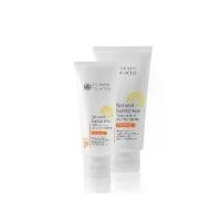 ราคา แพ็คคู่ ครีมกันแดดหน้าและตัว ออเรียนทอล Natural Sunscreen Pure White UV Protection For Face and Body SPF 30 PA++ (1734702919019169193)
