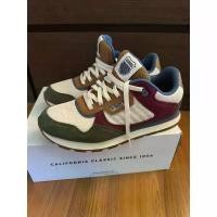 ราคา รองเท้าผ้าใบยี่ห้อ K Swiss รุ่น vista runner size 11 มือสอง สภาพดี (1735187434559997439)