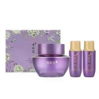ราคา THE FACE SHOP YEHWADAM HWANSAENGGO ULTIMATE REJUVENATING CREAM SPECIAL SET เซ็ตครีม เยฮวาดัม ลดริ้วรอย ผิวกระชับ อิ่มฟู (1735458201010079310)