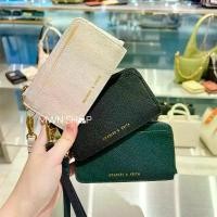 ราคา บล็อกบัสเตอร์ Charles&keith กระเป๋า มีโค้ดลด30% Multi-Slot Wristlet Card Holder ที่ใส่บัตร เหรียญ ของแท้จากชอป (1734771263987090882)