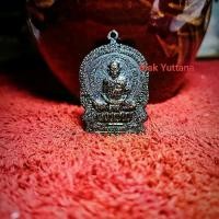 ราคา พระเหรียญนั่งพาน หลวงปู่ทิมอิสริโก หรือ พระครูภาวนาภิรัตน์ วัดละหารไร่ จังหวัดระยอง จัดสร้างปีพ.ศ 2518 (บล็อกหลังตอกจิกนิยม)This is a seated Buddha amulet of Luang Pu Tim Isariko (1735011242788554637)