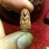 ราคา พระรอดครูบากองแก้ว พิมพ์ต้อนิยมมาตรฐาน กรุวัดมหาวัน.. จังหวัดลำพูน Phra Rod amulet by Kruba Kongkaew, standard "Toh" type, from Wat Mahawan, Lamphun Province. (1733012672869336973)