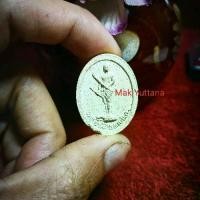 ราคา พระผงรูปเหมือนพระยาพิชัยดาบหัก ออกวัดเสาหิน อำเภอลับแล จังหวัดอุตรดิตถ์ จัดสร้างปี พ.ศ. 2536 หลังยันต์เกราะเพชรA powdered amulet depicting Phraya Pichai Dab Hak, from Wat Saohin, (1732951380201342861)