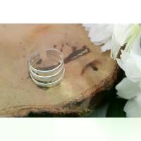 ราคา แหวนเงินไทยSilver thai Jewelry แหวนนิ้วเท้าเงินสามแถว แหวนแฟชั่น ใส่แล้วไม่แพ้ เงินแท้ไม่ชุบ เงินแท้925 พร้อมส่ง Three rows of silver toe rings (1734988409374606986)
