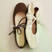 ราคา [โปรดอ่านคำแนะนำไซส์] Flynn - Ballet Flats Room Service Collection Vol.3 คัทชูนุ่มฟู ขายดีที่สุด (scone +1 ไซส์ หน้าเท้ากว้าง +2 ไซส์, canale ใส่ตรงไซส์ หน้าเท้ากว้าง +1 ไซส์) (1731083563098933644)