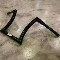 ราคา แฮนด์แต่ง Harley-Davidson สูง 12” กว้าง 31” Riser 1” | ใส่ได้ XL / Dyna / Softail (1984–2023) สาย Old School Custom (1735159396804232466)