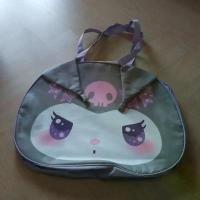 ราคา คำแนะนำการขายที่ร้อนแรงในเดือนนี้ กระเป๋าสะพาย Sanrio รุ่น Kuromi Diecut Head Shape Travel Bag (1735397761415218546)