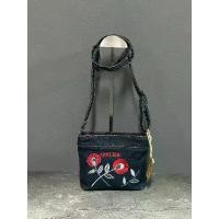 ราคา AEIOU No.379 กระเป๋ายีนส์ Girlish สะพายข้างลายปักดอกไม้ รุ่น Flower (กว้าง8นิ้ว สูง6.5นิ้ว) (1735337523677661143)