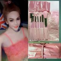 ราคา รุ่นอัพเกรดชุดแปรงเกรดA นุ่ม แต่งหน้า 7 ชิ้น พร้อมกระเป๋าหนังคลาสสิค Makeup Brush Kit อุปกรณ์เครื่องสำอางแปรงปัดแก้ม-รองพื้น-แปรงทา-อายแชโดว์-ลิป-บลัชออน (1735529827948004842)