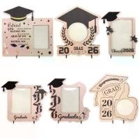 ราคา ของตกแต่งกรอบรูปไม้สำหรับฤดูรับปริญญา, ของตกแต่งโต๊ะ, กรอบรูปไม้สำหรับรับปริญญา, ของขวัญสร้างสรรค์, งานฝีมือ (1734988192738477776)