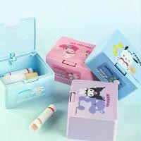 ราคา กล่องเก็บสำลีก้านแบบน่ารักลายซานริโอ้ เฮลโล คิตตี้ คุโรมิ สำหรับใส่เครื่องประดับ ของเล่น เครื่องเขียน กล่องจัดระเบียบสำหรับนักเรียน ของขวัญวันเกิด วันคริสต์มาส สำหรับเด็ก (1734196529682679128)