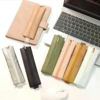 ราคา สินค้าขายดี 1 ชิ้น ที่ใส่ปากกาพร้อมสายยืดปรับได้ ซองหนังสำหรับปากกา วัสดุกระดาษ DuPont กระเป๋าใส่ดินสอ กันน้ำ สำหรับจดบันทึก/สมุดบันทึก (1735437106980554548)