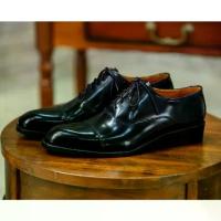 ราคา [M02] Shoesshi CapToe Oxford ทรงคลาสสิค รองเท้าหนังแท้ Oxford รองเท้าผู้ชาย (1734890312410629566)