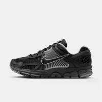 ราคา NIKE รุ่นใหม่ปี 2026 รองเท้าผู้ชาย NIKE ZOOM VOMERO 5 ลำลอง HF1553-006 (1735471636122470365)