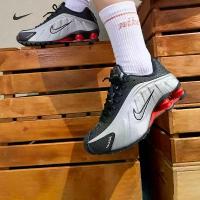 ราคา NIKE รุ่นใหม่ปี 2026 รองเท้าผู้หญิง NIKE SHOX R4 ลำลอง AR3565-011 (1735477562500417501)