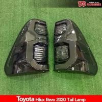 ราคา ไฟท้าย Revo 2020 2021 2022 2023 2024 สี Smoke ลายตัวใหม่ล่าสุด ไฟหรี่ เบรค ถอย เป็น LED ไม่รวมหลอดไฟเลี้ยว ขายเป็นคู่ (1735396396682544595)
