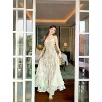 ราคา ชุดเดรส ราตรียาว สายเดี่ยว ลูกไม้ สีขาว-ครีม BRAND TRANALI Size M (1734807738348962983)