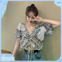 ราคา เสื้อครอปแขนตุ๊กตา เสื้อครอป เสื้อครอปแขนสั้น คอวี ไหมพรม มีเชือกด้านหน้า เนื้อผ้านิ่มใส่สบาย งานสวยมา (1734996883354912291)