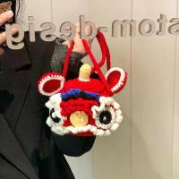 ราคา กระเป๋าถักลายเสือสไตล์ชาติพันธุ์ ไหมพรม กระเป๋าใส่เหรียญ กระเป๋าสะพายข้างหรูหรา กระเป๋าถือทำมือ กระเป๋าสานลายการ์ตูน... (1734168501830846218)