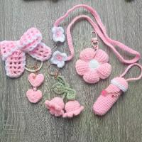 ราคา เซต 5ชิ้น!! พวงกุญแจ ยางมัดผม เคสลิป ไหมพรม โครเชต์ แฮนด์เมด (พร้อมส่ง) (1734803220535739479)