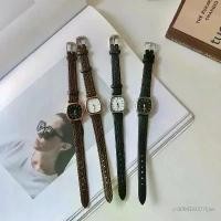ราคา นาฬิกาข้อมือผู้หญิงคุณภาพสูง สไตล์เรียบง่าย วินเทจ สายหนัง นาฬิกาข้อมือสำหรับผู้หญิง (1735384376262624595)