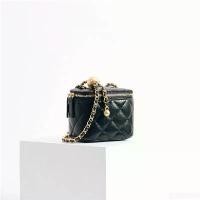 ราคา กระเป๋าถือผู้หญิงหนังแท้ รุ่นใหม่สำหรับฤดูใบไม้ผลิ หนังแกะ สไตล์ชาแนล ดีไซน์หรูหรา ลายควิลท์ กระเป๋าใส่ลิปสติก กระเป๋าเครื่องสำอาง (1734707030659204483)