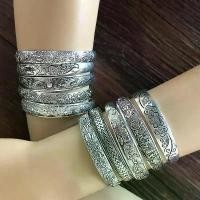 ราคา กำไลข้อมือสไตล์เรโทร แกะสลักโลหะเงินทิเบต ลายปลา ช้าง ดอกไม้ กำไลวินเทจสไตล์ยิปซี เครื่องประดับสำหรับผู้หญิง ของขวัญ (1735364454123341405)